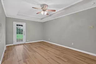 1601 White Oak Ct, Denton, TX 76209 - Photo 5