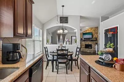 702 Sendero Drive, Arlington, TX 76002 - Photo 17