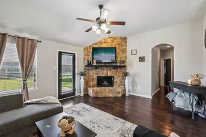 702 Sendero Drive, Arlington, TX 76002 - Photo 13
