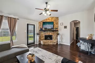 702 Sendero Dr, Arlington, TX 76002 - Photo 13