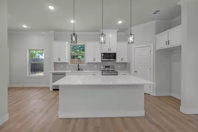 5511 Black Pine Circle, Granbury, TX 76048 - Photo 7