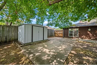 814 Rock Creek Drive, Euless, TX 76039 - Photo 27