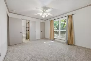 814 Rock Creek Dr, Euless, TX 76039 - Photo 17