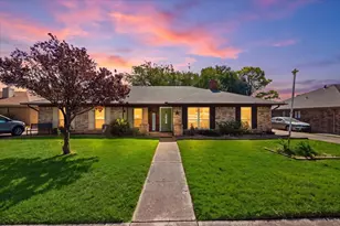 814 Rock Creek Dr, Euless, TX 76039 - Photo 1