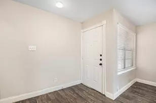 6915 W Cleburne Rd, Fort Worth, TX 76133 - Photo 5