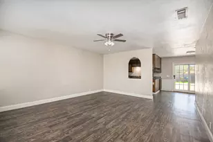6915 W Cleburne Rd, Fort Worth, TX 76133 - Photo 3