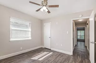 6915 W Cleburne Rd, Fort Worth, TX 76133 - Photo 19