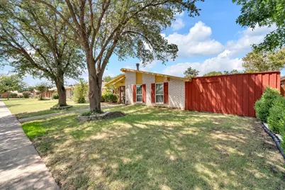 5013 Shannon Drive, The Colony, TX 75056 - Photo 3