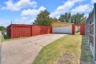 5013 Shannon Dr, The Colony, TX 75056 - Photo 17