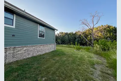 2401 Fox Court, Granbury, TX 76048 - Photo 7