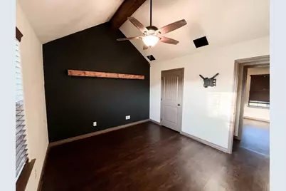2401 Fox Court, Granbury, TX 76048 - Photo 5