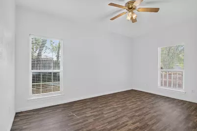 1920 S 15th Street, Waco, TX 76706 - Photo 19