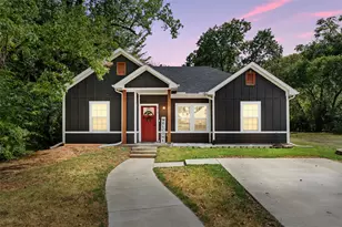 916 W Elm St, Denison, TX 75020 - Photo 1