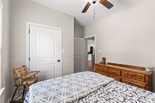 916 W Elm St, Denison, TX 75020 - Photo 23