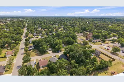 916 W Elm Street, Denison, TX 75020 - Photo 33