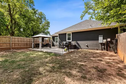916 W Elm Street, Denison, TX 75020 - Photo 25
