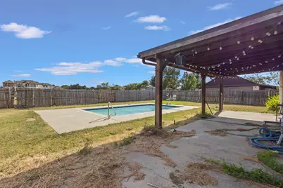 5215 Ganzer Road W, Krum, TX 76249 - Photo 13