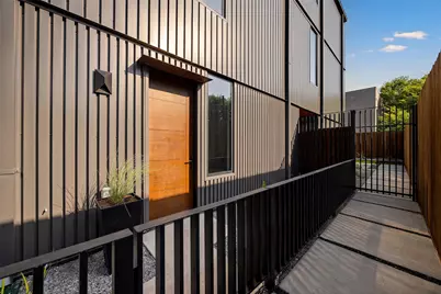 1918 Peak Street, Dallas, TX 75204 - Photo 7