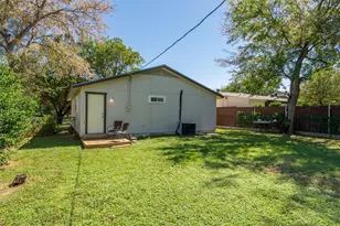 4024 Frazier Ave, Fort Worth, TX 76110 - Photo 17