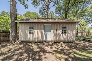 1233 Fair Oaks Dr, Irving, TX 75060 - Photo 37