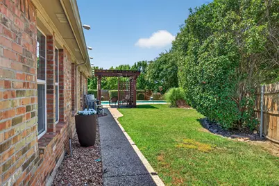 2151 Van Zandt Drive, Grand Prairie, TX 75052 - Photo 37