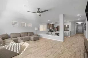 817 Cloverwood Dr, Fort Worth, TX 76036 - Photo 11
