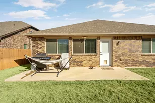 817 Cloverwood Dr, Fort Worth, TX 76036 - Photo 21