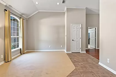 512 Coventry Drive, Grapevine, TX 76051 - Photo 3