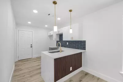 701 Chicago Avenue, Fort Worth, TX 76103 - Photo 3