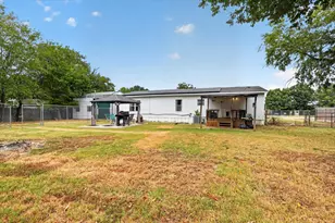2032 Dorothy Dr, Burleson, TX 76028 - Photo 35
