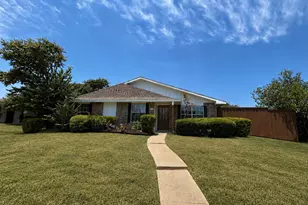 733 Middle Cove Dr, Plano, TX 75023 - Photo 1