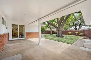 3208 Timberview Rd, Dallas, TX 75229 - Photo 23