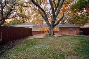 3208 Timberview Rd, Dallas, TX 75229 - Photo 27