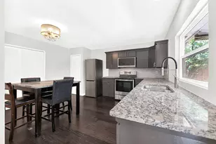 1906 Haymeadow, Carrollton, TX 75007 - Photo 5