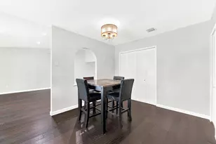 1906 Haymeadow, Carrollton, TX 75007 - Photo 7