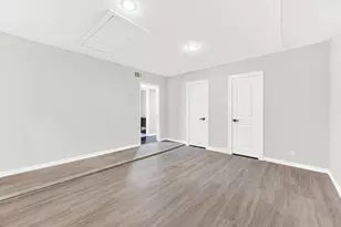 1906 Haymeadow, Carrollton, TX 75007 - Photo 13