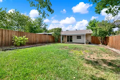 1906 Haymeadow, Carrollton, TX 75007 - Photo 19
