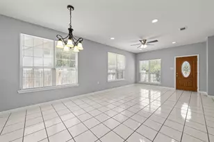 1206 N 15th St, Waco, TX 76707 - Photo 3
