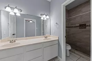 1206 N 15th St, Waco, TX 76707 - Photo 9