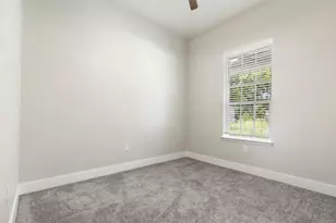 804 S 4th St, Bonham, TX 75418 - Photo 17