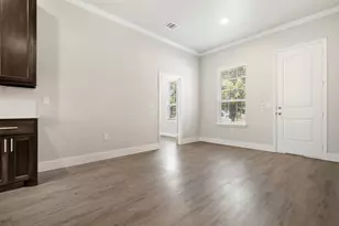 804 S 4th St, Bonham, TX 75418 - Photo 13