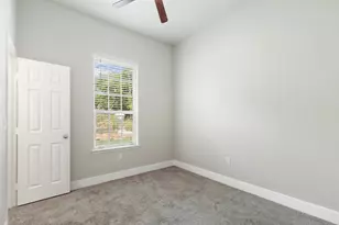 804 S 4th St, Bonham, TX 75418 - Photo 21