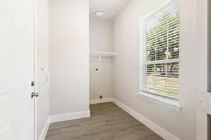 804 S 4th St, Bonham, TX 75418 - Photo 25