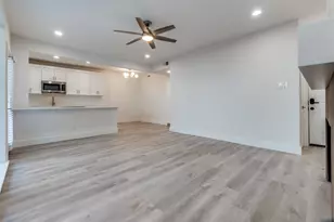 5755 Phoenix Dr, Dallas, TX 75231 - Photo 9