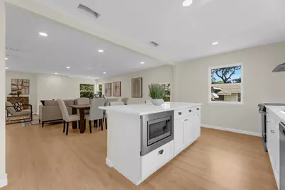 1820 Cedar Crest Boulevard, Dallas, TX 75203 - Photo 1