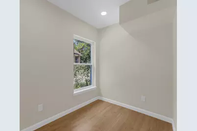 1820 Cedar Crest Boulevard, Dallas, TX 75203 - Photo 9