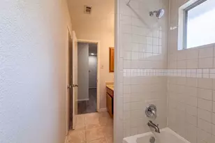 2831 Red Oak Dr, Grand Prairie, TX 75052 - Photo 17