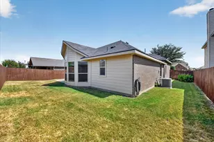 424 Foxcraft Dr, Fort Worth, TX 76131 - Photo 35