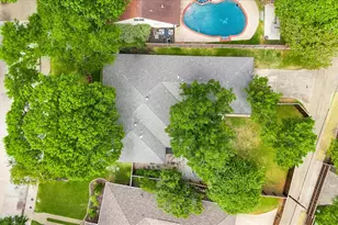 9915 Faircrest Dr, Dallas, TX 75238 - Photo 37