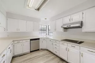 1021 Rio Grande Dr, Benbrook, TX 76126 - Photo 11